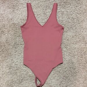 Abercrombie & Fitch Womens Soft AF Seamless V-Neck Dusty Rose Bodysuit - Medium
